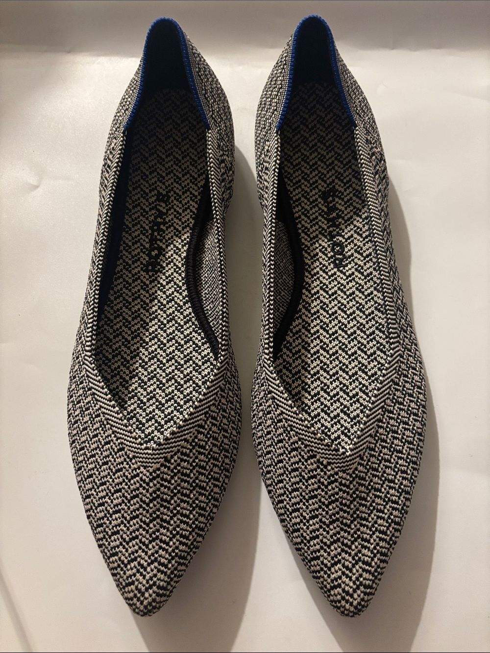 Rare ~Rothy's The Point Black and White Herringbone Flats Size 10.5 ~ Like New - Picture 2 of 7